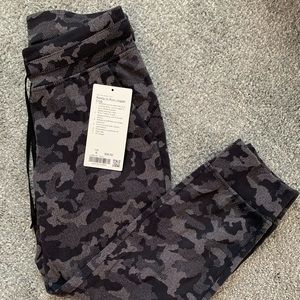 Lululemon Ready to Rulu Jogger Crop 24”